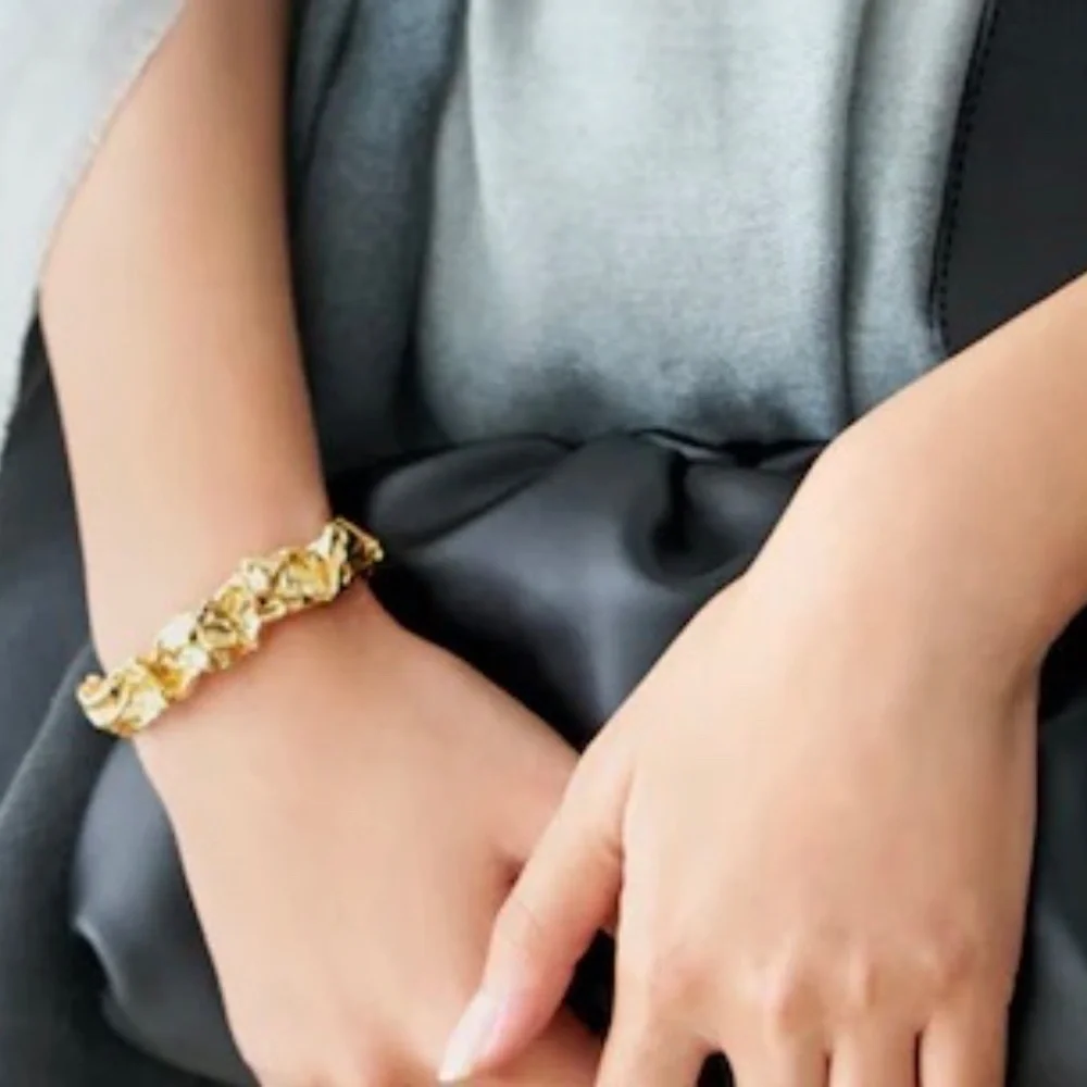 NEW Amber Sceats Emery cuff bracelet Reese earrings 24K Gold crushed sculptured
